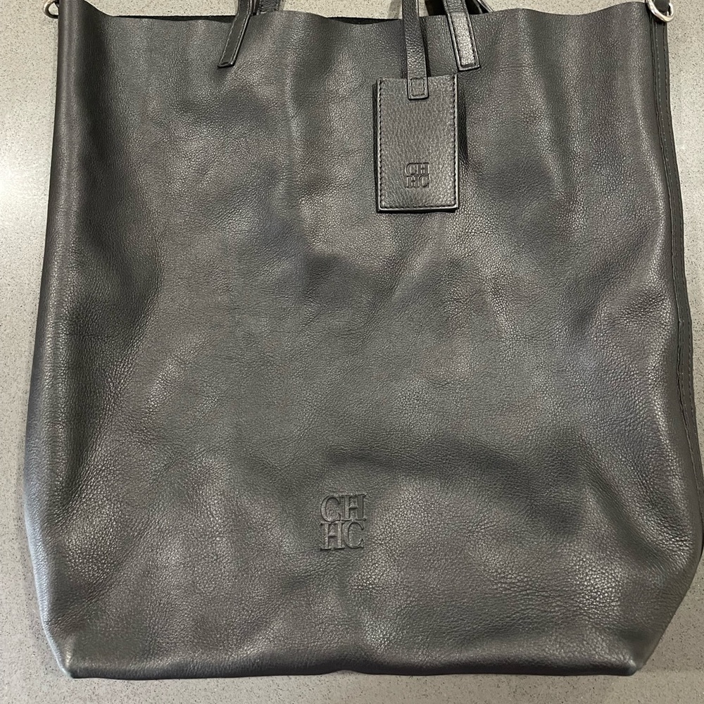 CH Carolina Herrera Large Matryoshka Shoulder Bag in black natural grain leather
